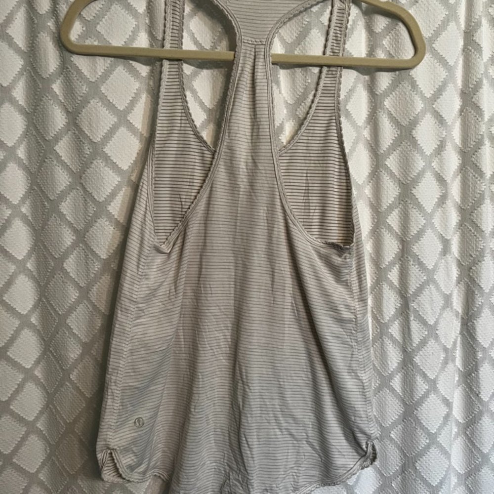 Lululemon white & gray striped racer back tank, size 8, good condition - Picture 2 of 5
